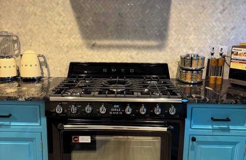 Willamette Heights Apartment | Charming 2-bedroom apartment in wonderful Portland