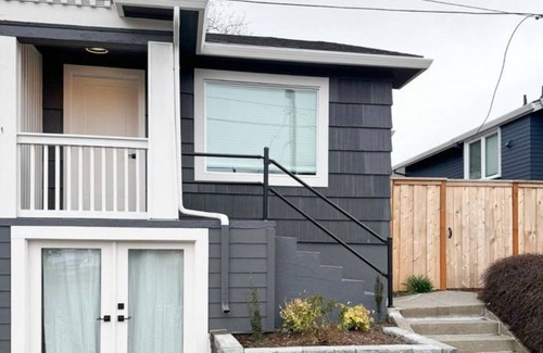 Overlook Apartment | Charming 2-bedroom apartment with WiFi, AC in fabulous Portland