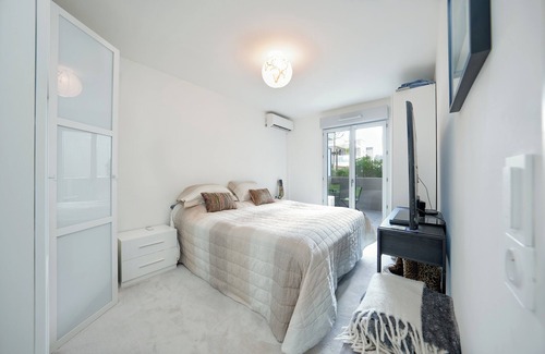Les Baraques Apartment | Charming 2-bedroom apartment with WiFi, AC in serene Mougins