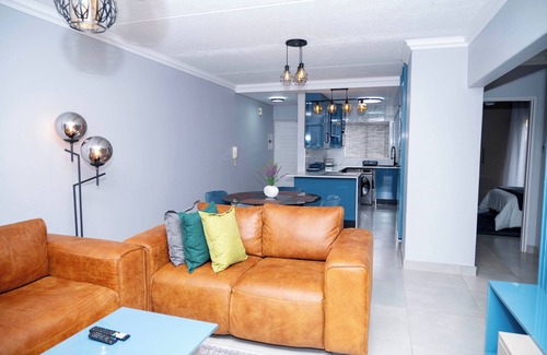 Sandown Apartment | Charming 2-bedroom apartment in brilliant Sandton with WiFi
