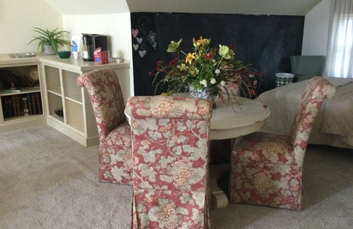 Twelve Oaks Apartment | Charming 2-bedroom apartment with WiFi, AC in gorgeous Oxford