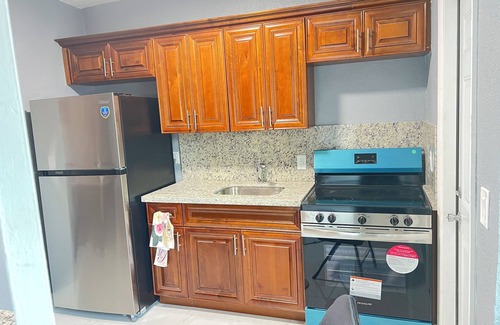 Miami Shores Apartment | Charming 2-bedroom apartment in delightful Miami with AC, WiFi