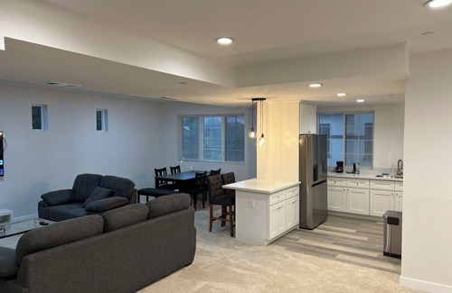 Arcadia House | Charming 2-bedroom Arcadia townhome in brilliant Arcadia with WiFi, AC