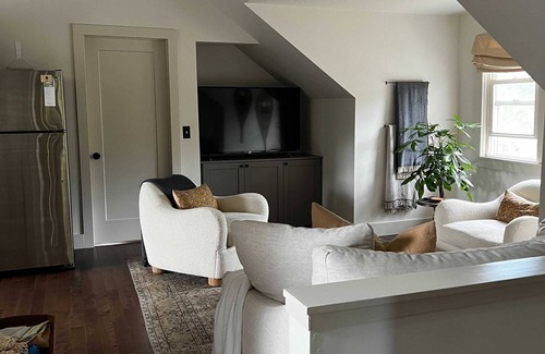 Back Cove Apartment | Charming 2-Bedroom Back Cove Retreat
