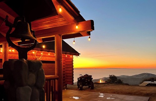 Stallion Springs Cabin | Charming 2-bedroom cabin with WiFi, AC in brilliant Tehachapi