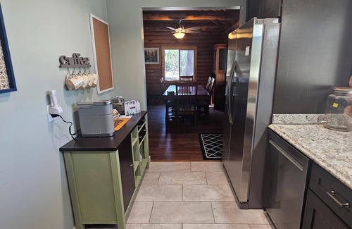 Williams Cabin | Charming 2-bedroom cabin with WiFi, AC in Williams, AZ nestled on 18 acres