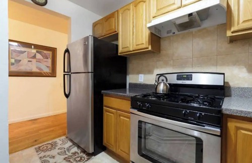 Central Park North Apartment | Charming 2-bedroom Central Park North apartment in vibrant New York