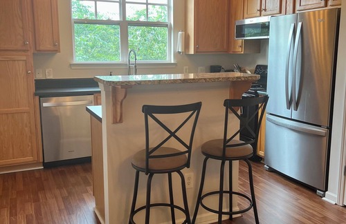 Wesley Heights Condo | Charming 2-bedroom condo with WiFi and AC near Uptown Charlotte