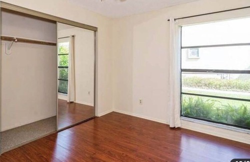 Tropic Condo | Charming 2-bedroom condo with WiFi, AC in fantastic Melbourne close to nbeach