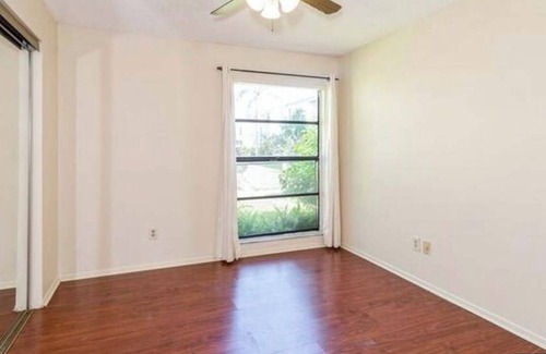 Tropic Condo | Charming 2-bedroom condo with WiFi, AC in fantastic Melbourne close to nbeach