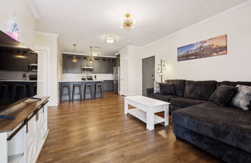 Nashville Condo | Charming 2-bedroom condo in enchanting Nashville minutes from Broadway