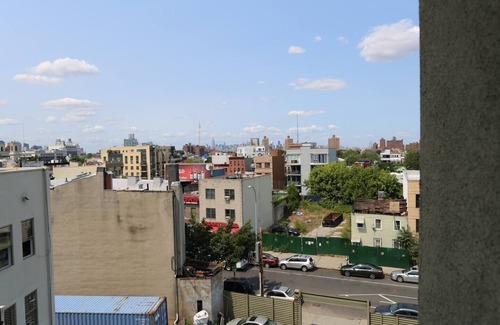 Crown Heights Condo | Charming 2+ bedroom condo with AC, WiFi in wonderful Brooklyn