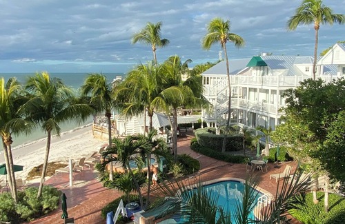 Uptown - Upper Duval Resort | Charming 2-bedroom condo at the spectacular Coconut Beach Resort Nov 15-22-2025