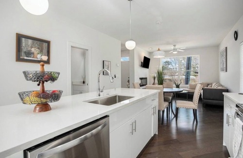 Atlanta Condo | Charming 2-bedroom condo with AC and WiFi in Atlanta!