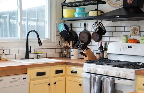 Saugerties House | Charming 2-bedroom house with AC, WiFi in wonderful Woodstock