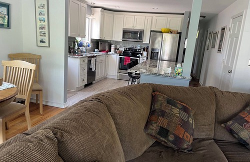 Manasquan House | Charming 2-bedroom house in marvelous Manasquan with AC, WiFi