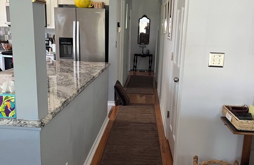 Manasquan House | Charming 2-bedroom house in marvelous Manasquan with AC, WiFi