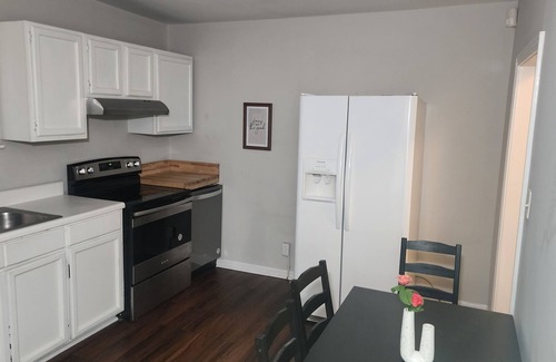 Hadley - Washington House | Charming 2-bedroom house with kitchen, near Downtown Nashville