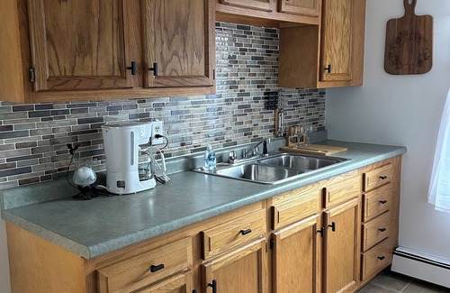 Skowhegan House | Charming 2-bedroom home in Skowhegan - 10% discount for long-term rental-12+mths