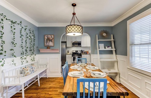 Joffre House | Charming 2-bedroom home with FREE 12pm checkout in vibrant Memphis