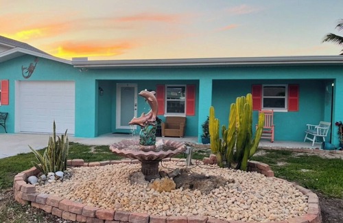 Matlacha House | Charming 2-bedroom house with Gulf Access in cool Matlacha