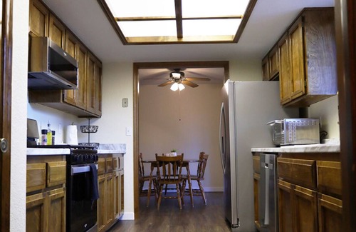 Show Low House | Charming 2-bedroom house with AC and WiFi in cool Show Low