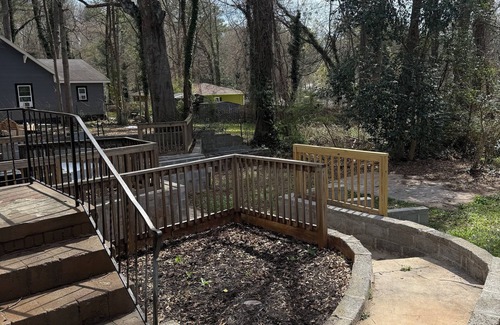 Atlanta House | Charming 2-bedroom house with WiFi, AC in beautiful Atlanta.Close to everything!