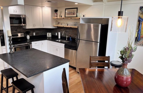 Sky Valley House | Charming 2-bedroom house with AC, WiFi in the Sky Valley Country Club.
