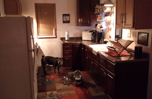 Lake Breeze Park House | Charming 2-bedroom house in delightful Madison with AC