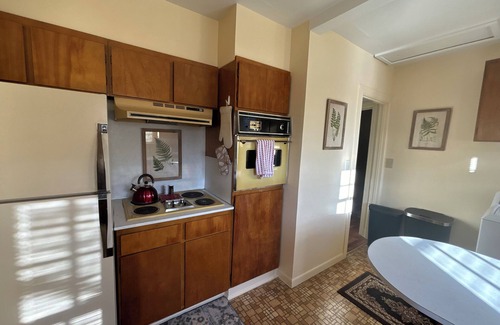 Medford House | Charming 2-bedroom house with WiFi and AC in lovely Medford