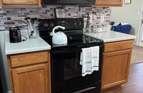 Northeast Raleigh House | Charming 2-bedroom house in lovely Raleigh