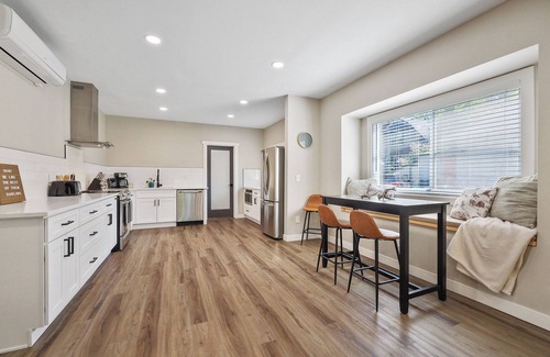 Cliff - Cannon House | Charming 2-bedroom house in enchanting Spokane with AC, WiFi