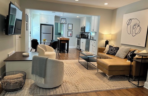 Athens House | Charming 2-bedroom house in delightful Athens with AC, WiFi