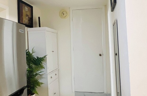 Miami Shores House | Charming 2-bedroom house in fabulous Miami with WiFi, AC