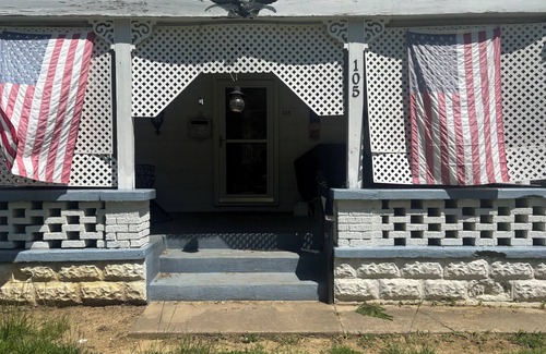 Morrow House | Charming 2-bedroom house in Morrow with WiFi