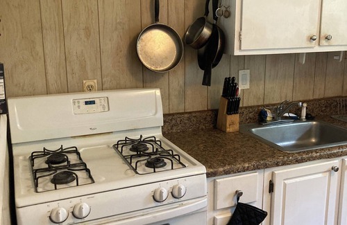 Ocala House | Charming 2-bedroom house in amazing Ocala with WiFi, fitness room