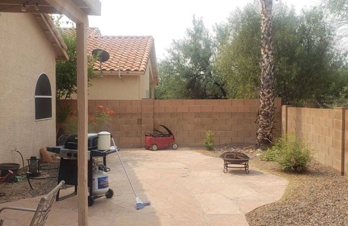 Encanto Canyon House | Charming 2-bedroom house in enjoyable Tucson with WiFi, AC