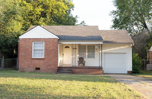 Tulsa House | Charming 2-bedroom house in Tulsa near TU and minutes from the Expo & downtown.