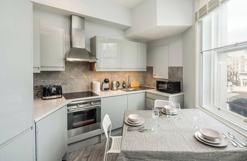 South Kensington Apartment | Charming 2 bedroom/Kensington/Chelsea/Harrods