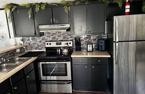 Tipton County House | Charming 2-bedroom manufactured Home in Stanton with serene peace.