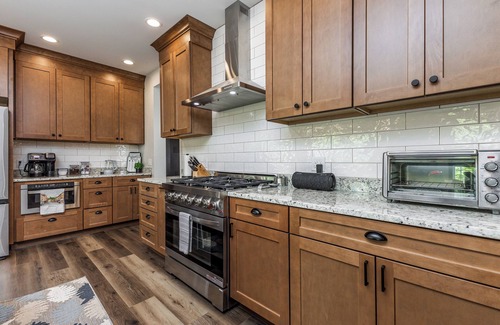 The Galena Territory House | Charming 2-bedroom option w/2.5 baths in a large home in the Galena Territories