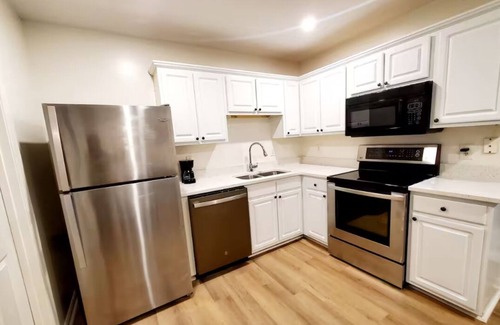 West Ashley House | Charming 2-bedroom townhome next to Greenway, Convenient and Close to Everything