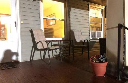 Lakewood House | Charming 2-Bedroom Thoreau Lower