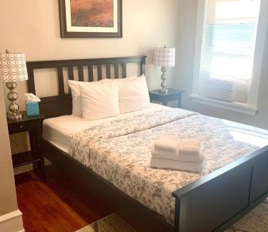 Lakewood House | Charming 2-Bedroom Thoreau Lower