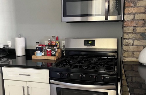 Milwaukee House | Charming 2-bedroom townhome in wonderful Milwaukee