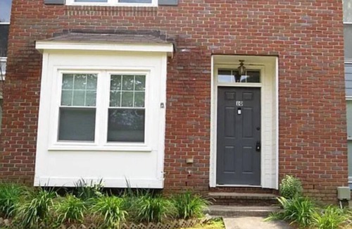 Fortson House | Charming 2-bedroom townhome with WiFi, AC in welcoming Columbus