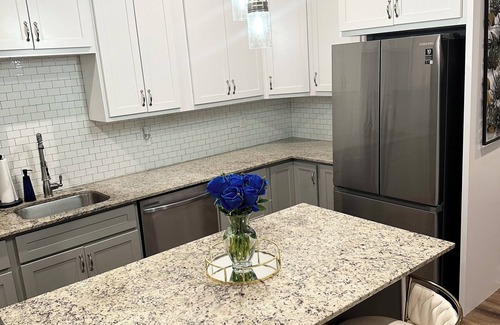 St. Louis House | Charming 2-bedroom townhome in lovely St. Louis with AC, WiFi