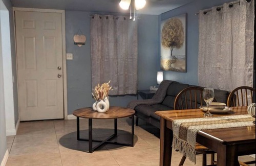 Oildale Apartment | Charming 2-bedroom apartment in the heart of bakersfield