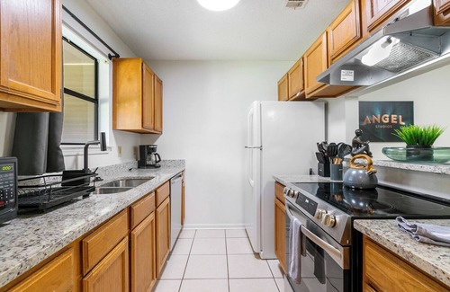 Highlands - Perkins Condo | Charming 2-bedroom condo with WiFi, AC in fantastic Baton Rouge