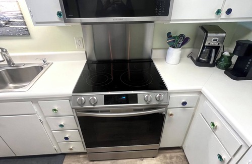 Emerald Isle Condo | Charming 2-bedroom condo. Great location and beautiful views of our Emerald Sea.